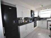 2 Bedrooms Flat for rent in Evesham Road, Cheltenham GL52