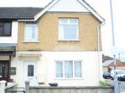 2 Bedrooms Flat for rent in Ferndale Road, Swindon SN2