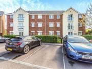 2 Bedrooms Flat for rent in Ffordd Yr Afon, Gorseinon,...