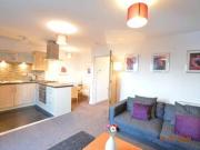 2 Bedrooms Flat for rent in Firpark Close, Parade Park,...
