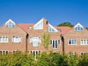 2 Bedrooms Flat for rent in Flat 4, 30 Chiltern Court,...