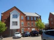 2 Bedrooms Flat for rent in Florey Gardens, Aylesbury HP20