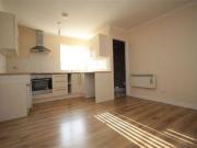 2 Bedrooms Flat for rent in Ford End Road, Queens Park,...