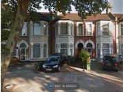 2 Bedrooms Flat for rent in Forest Gate, London E7