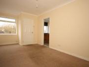 2 Bedrooms Flat for rent in Fosters Lane, Knaphill,...