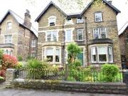 2 Bedrooms Flat for rent in Franklin Road, Harrogate,...