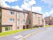 2 Bedrooms Flat for rent in Frizley Garden, Bradford BD9