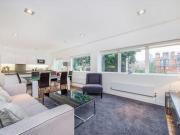 2 Bedrooms Flat for rent in Fulham Road, London SW3
