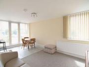 2 Bedrooms Flat for rent in Furze Hill, Hove BN3