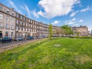 2 Bedrooms Flat for rent in Gardners Crescent, Edinburgh EH3