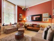 2 Bedrooms Flat for rent in Gilbert Close, London SE18