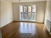 2 Bedrooms Flat for rent in Gladeside, Cambridge CB4