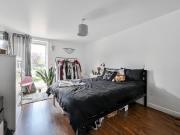 2 Bedrooms Flat for Rent in Glaisher Street | Foxtons
