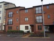 2 Bedrooms Flat for rent in Goodrington Place,...
