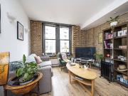 2 Bedrooms Flat for Rent in Gowers Walk | Foxtons