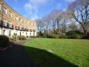 2 Bedrooms Flat for rent in Graburn Way, East Molesey KT8