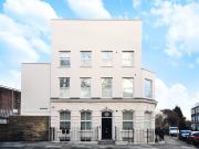 2 Bedrooms Flat for Rent in Grafton Road | Foxtons