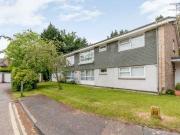 2 Bedrooms Flat for rent in Grange Court, Walton On...