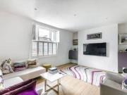 2 Bedrooms Flat for rent in Great Newport Street, Covent...