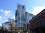 2 Bedrooms Flat for rent in Great Northern Tower, Watson...
