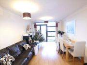 2 Bedrooms Flat for rent in Greatorex Street,...