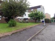 2 Bedrooms Flat for rent in Greenlaw Drive, Paisley,...