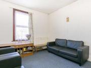 2 Bedrooms Flat for rent in Grosvenor Road, Ilford IG1