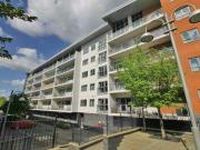 2 Bedrooms Flat for rent in Hamilton House, Wolverton...