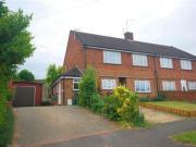 2 Bedrooms Flat for rent in Hampden Road, Wendover,...