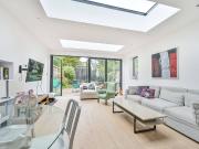 2 Bedrooms Flat for Rent in Hanover Road | Foxtons