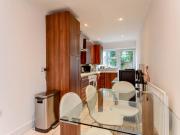 2 Bedrooms Flat for Rent in Harwood Road | Foxtons