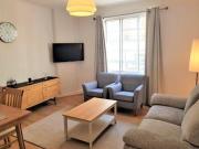 2 Bedrooms Flat for rent in Hatherley Grove, London W2