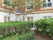 2 Bedrooms Flat for rent in Henley Court, Denham Road,...