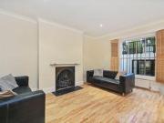 2 Bedrooms Flat for rent in Hereford Road, London W2
