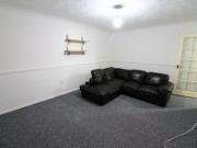 2 Bedrooms Flat for rent in High Road, Chadwell Heath,...