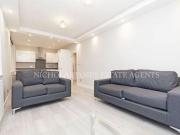 2 Bedrooms Flat for rent in High Street, London N14