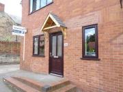 2 Bedrooms Flat for rent in Highfield Road, Kilburn,...