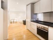 2 Bedrooms Flat for rent in Hill View Court, Sidcup DA14