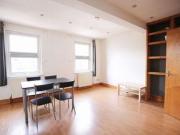 2 Bedrooms Flat for rent in Holloway Road, Highbury,...