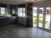 2 Bedrooms Flat for rent in Holmbush Drive, Faygate,...