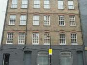 2 Bedrooms Flat for rent in Hornsey Road, London N7