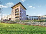 2 Bedrooms Flat for rent in Huntley Crescent, Campbell...