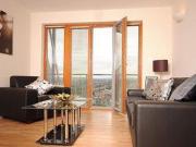 2 Bedrooms Flat for rent in Ilford Hill, Ilford IG1