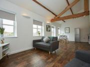 2 Bedrooms Flat for rent in Impact, Upper Allen Street,...