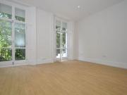 2 Bedrooms Flat for rent in Inverness Terrace, London W2