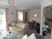 2 Bedrooms Flat for rent in Jasmine Court, Upper Fant...