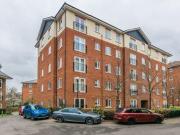 2 Bedrooms Flat for rent in John Dyde Close, Bishop´s...