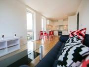 2 Bedrooms Flat for rent in Killick Way, Stepney Green E1