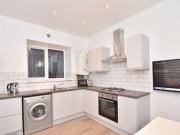 2 Bedrooms Flat for rent in King Edwards Road, Swansea SA1