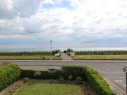 2 Bedrooms Flat for rent in Kingsway, Hove BN3